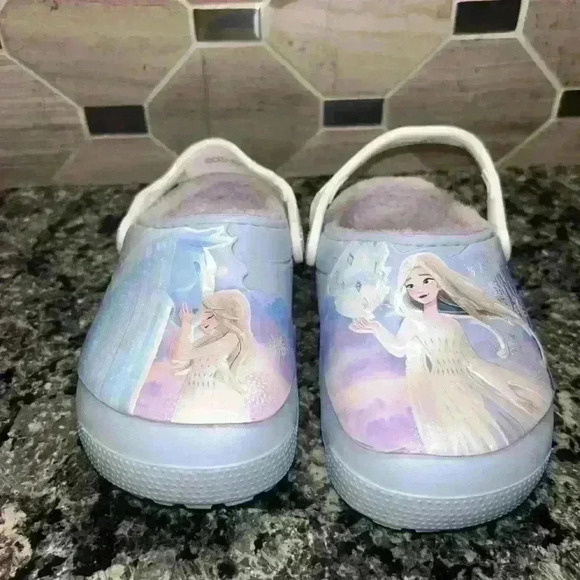 CROCS Other - Crocs Fun Lab Little Kids Fur-Lined Disney Frozen II Clog - Size C12